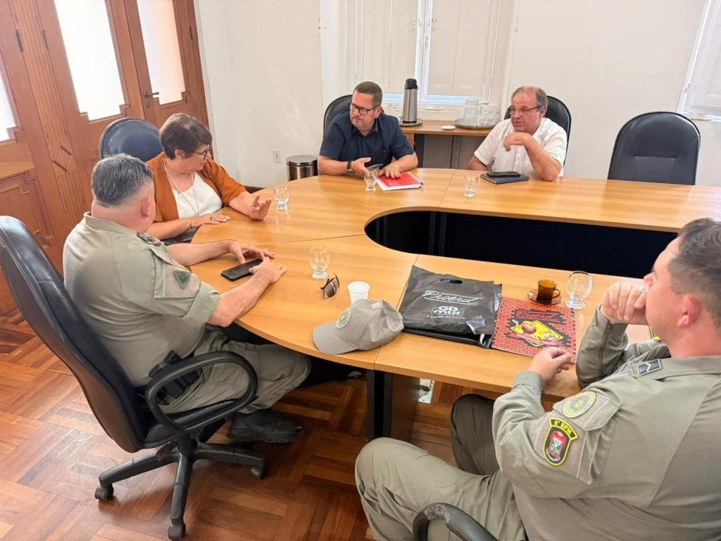Prefeita discute continuidade do PROERD como política pública em reunião com a Brigada Militar
