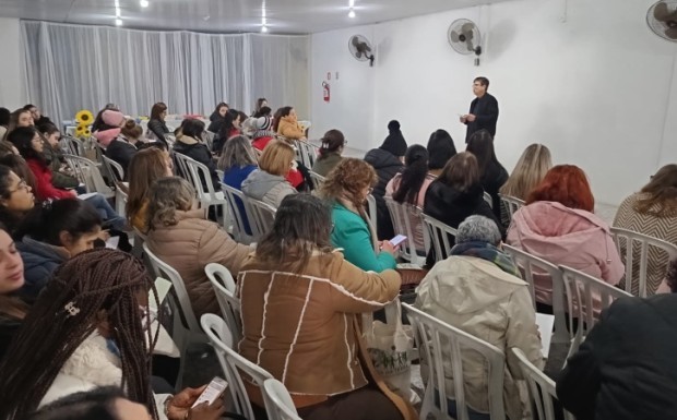 Formação Pampa Alfabetizado reúne docentes dos anos iniciais e qualifica práticas de alfabetização