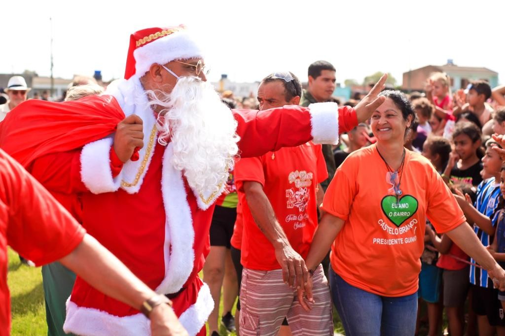 Natal Solidário reúne milhares de crianças e famílias na Zona Oeste de Rio Grande