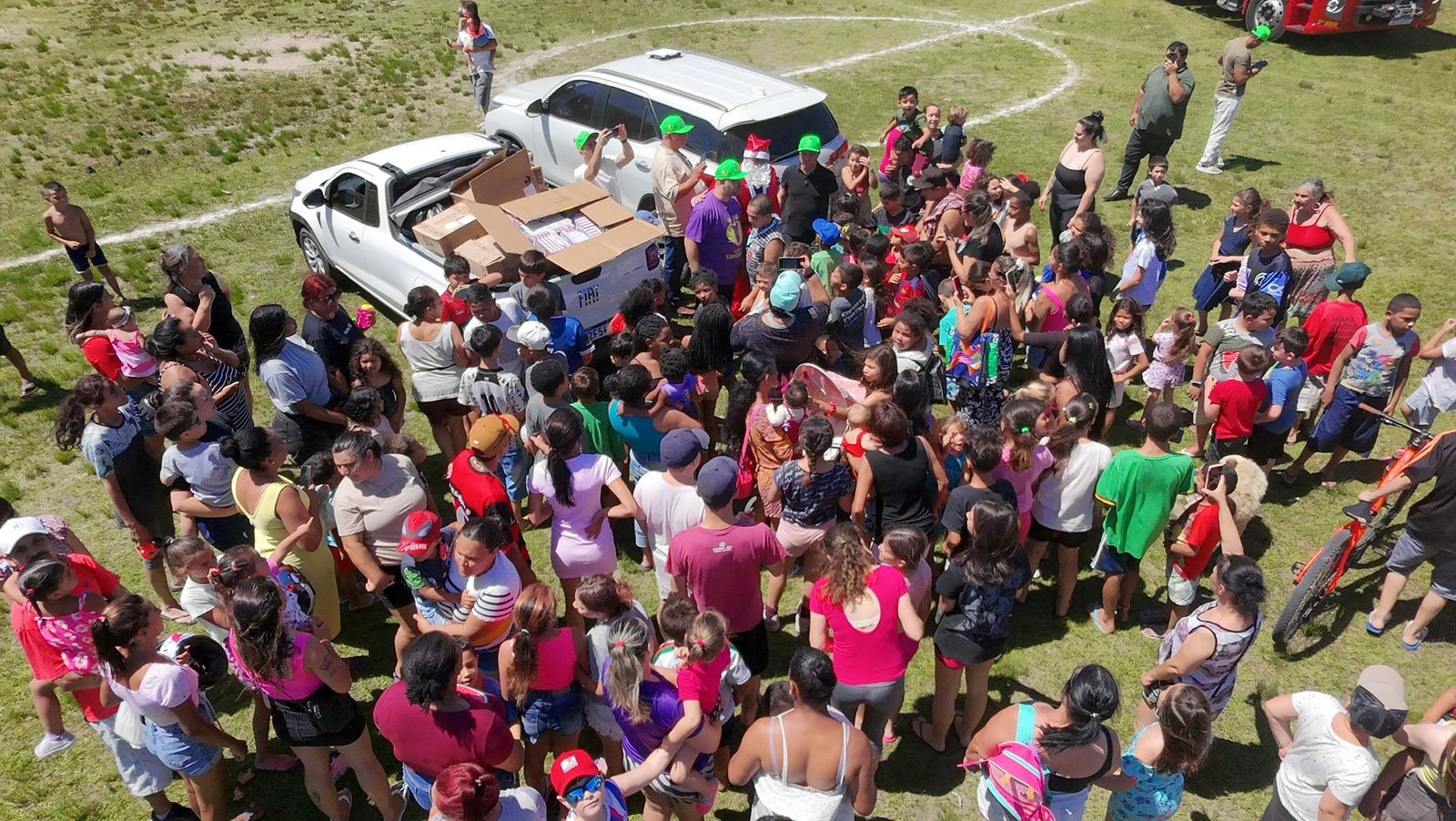 Projeto Fábrica da Esperança leva alegria para crianças em Rio Grande
