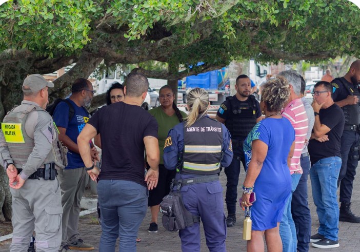 Em Pelotas, Vice-prefeita e comitiva fazem visita técnica na área em que ocorrerão os show do réveillon