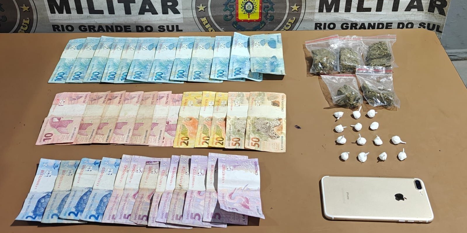 Homem é preso pro tráfico de drogas na Zona Norte de Pelotas