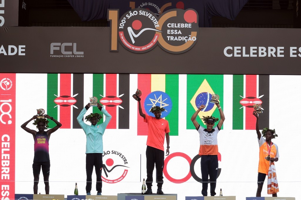 Com ultrapassagem nos minutos finais, etíope vence a São Silvestre