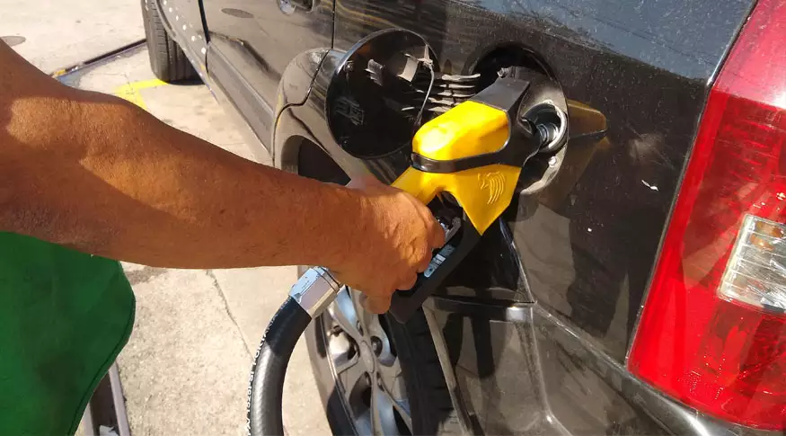 Com o novo reajuste, gasolina, diesel e gás de cozinha ficam mais caros em todo o país