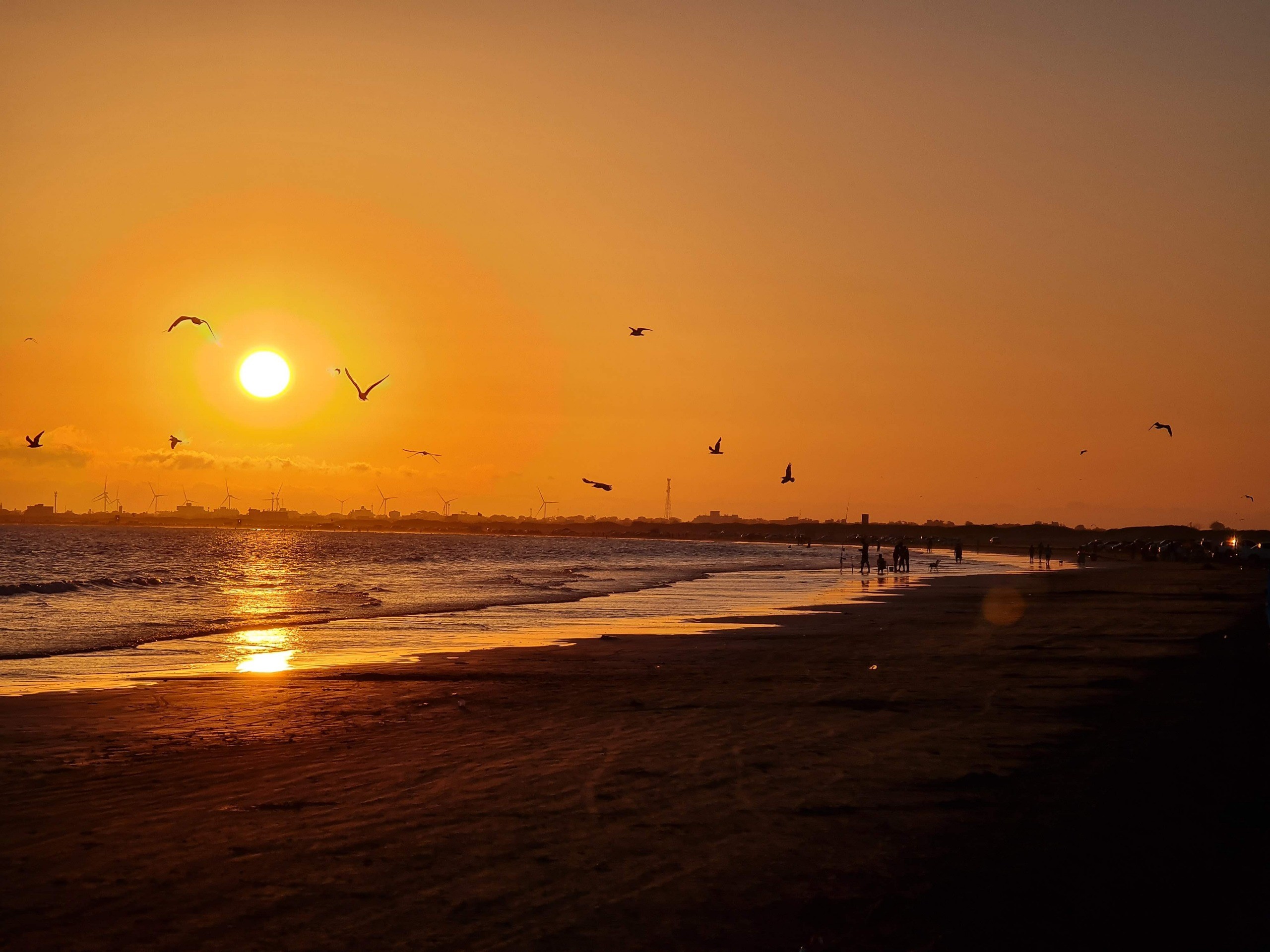 Praia do Cassino mantém todos pontos liberados para banho 