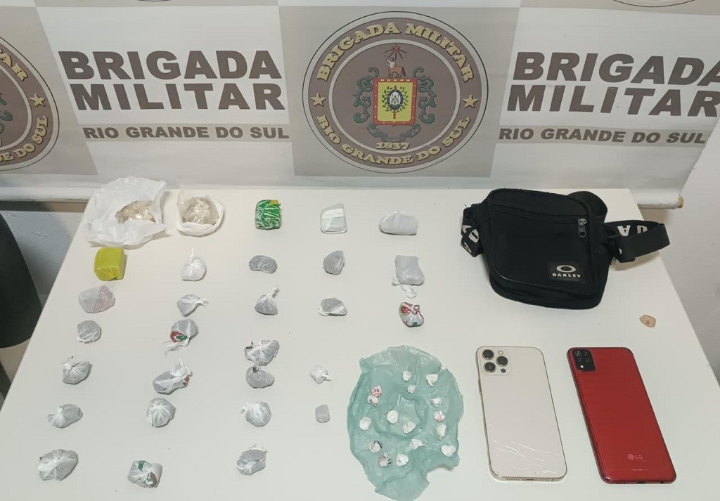 5º BPChq prende homens e apreende adolescente por tráfico na beira da Praia do Cassino