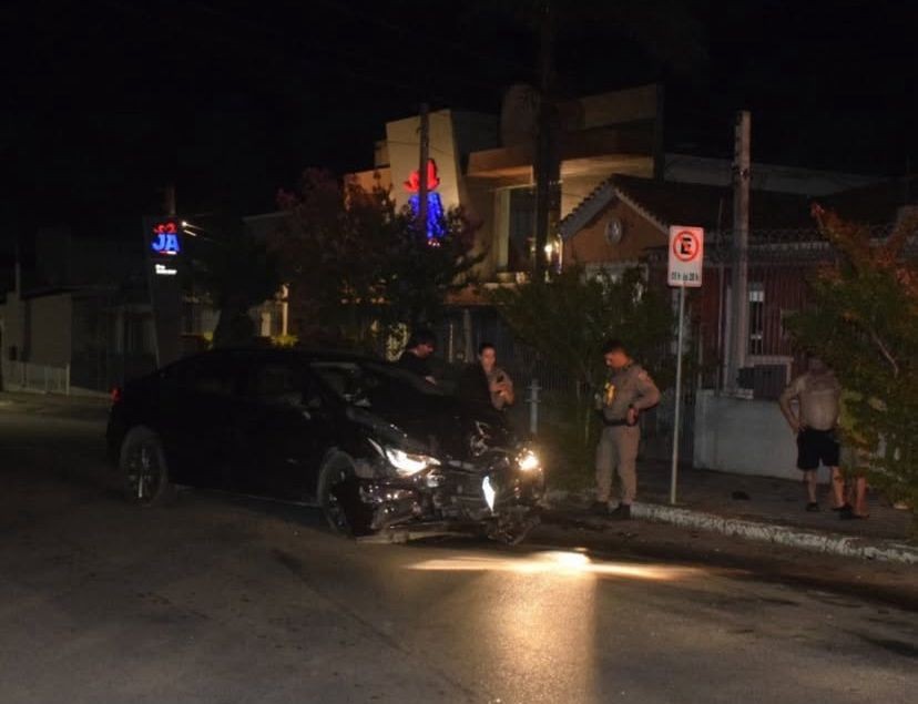 Grave colisão entre veículos deixa uma vítima fatal e outras feridas, no centro de Pelotas