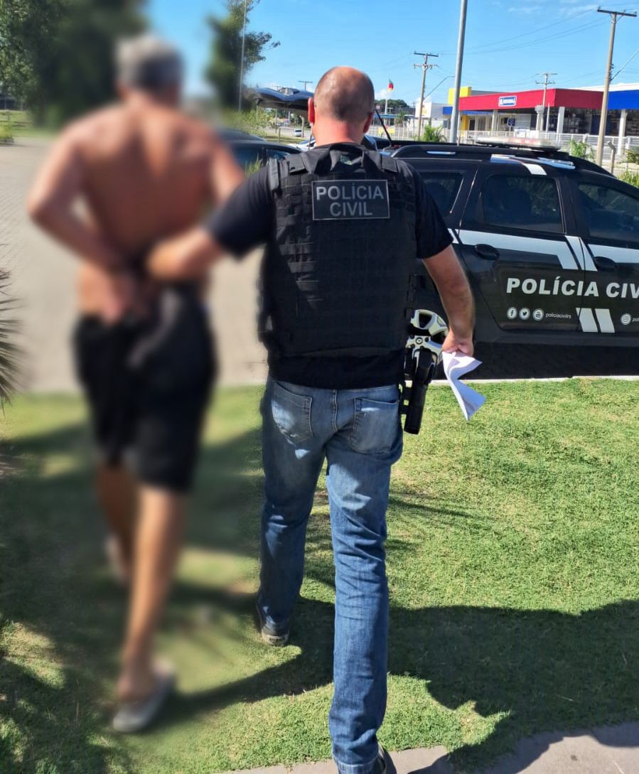 Polícia Civil prende homem por descumprir medida protetiva e incendiar casa da ex-companheira em Rio Grande
