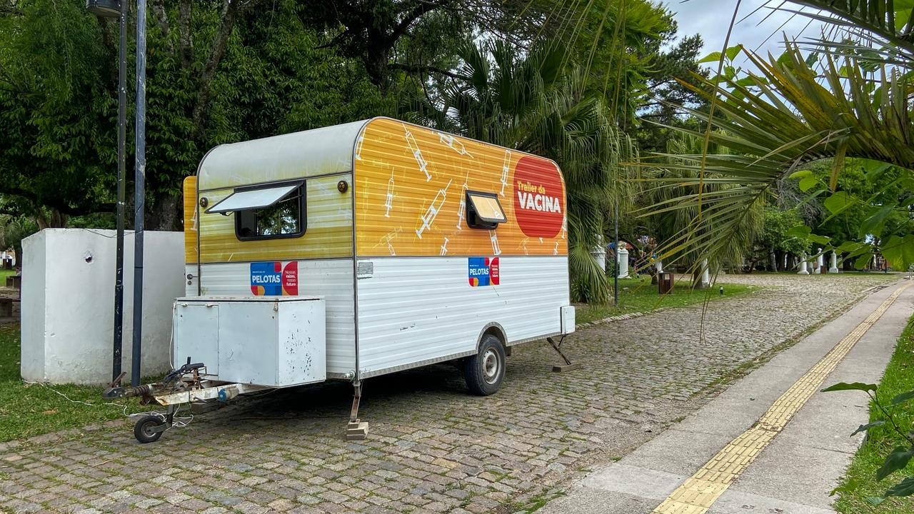 Trailer da Vacina estará no Mercado Central de Pelotas a partir da próxima segunda-feira (26)