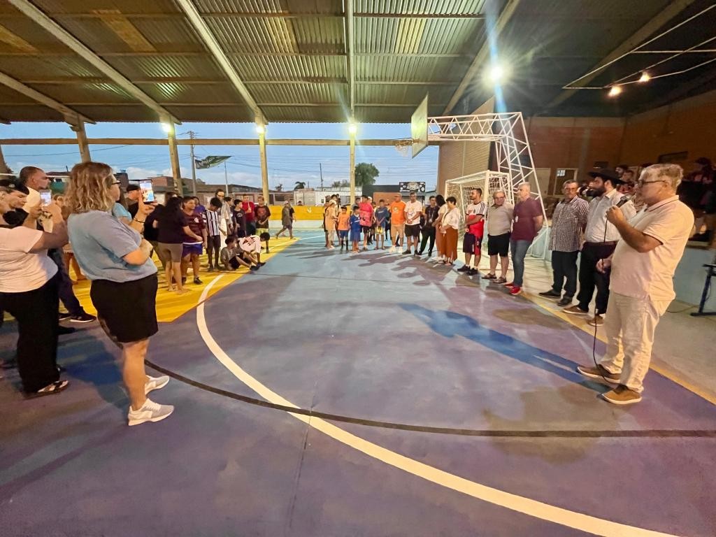 Ginásio Robson de Castro reabre após mais de dez anos e passa a sediar projetos sociais e esportivos