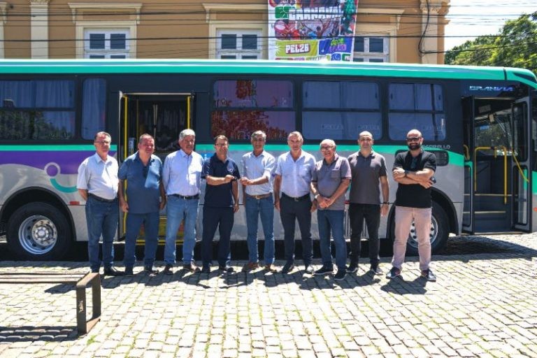 Transporte público de Pelotas recebe três novos veículos