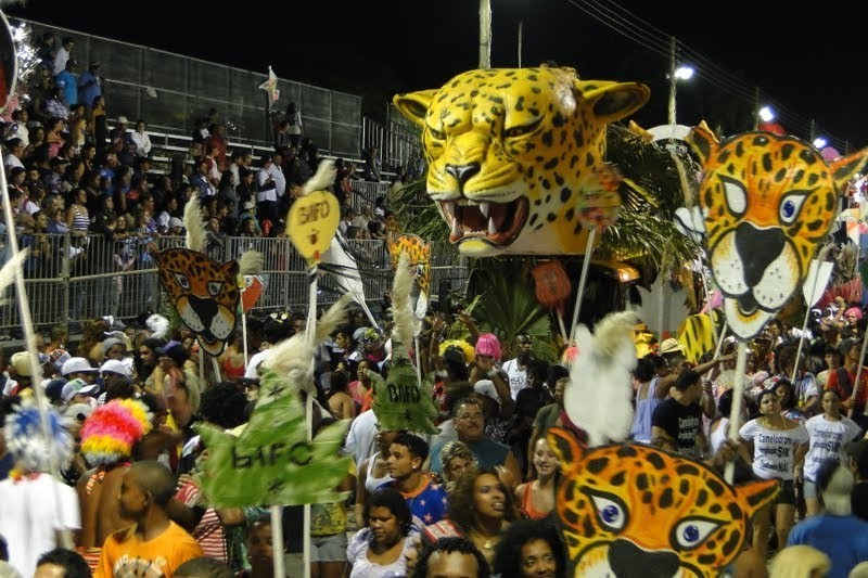 Desfiles de Carnaval de Pelotas começam neste sábado