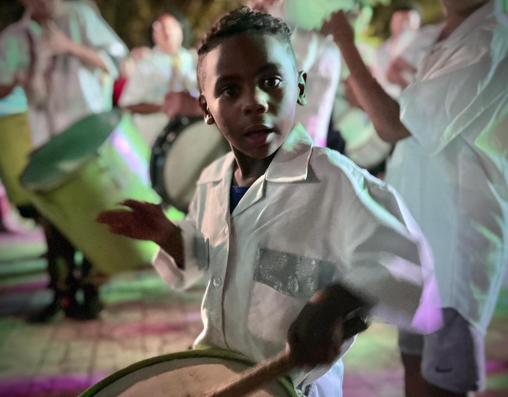 Carnaval na Geribanda reúne multidão e reacende expectativa por desfiles no Centro Histórico