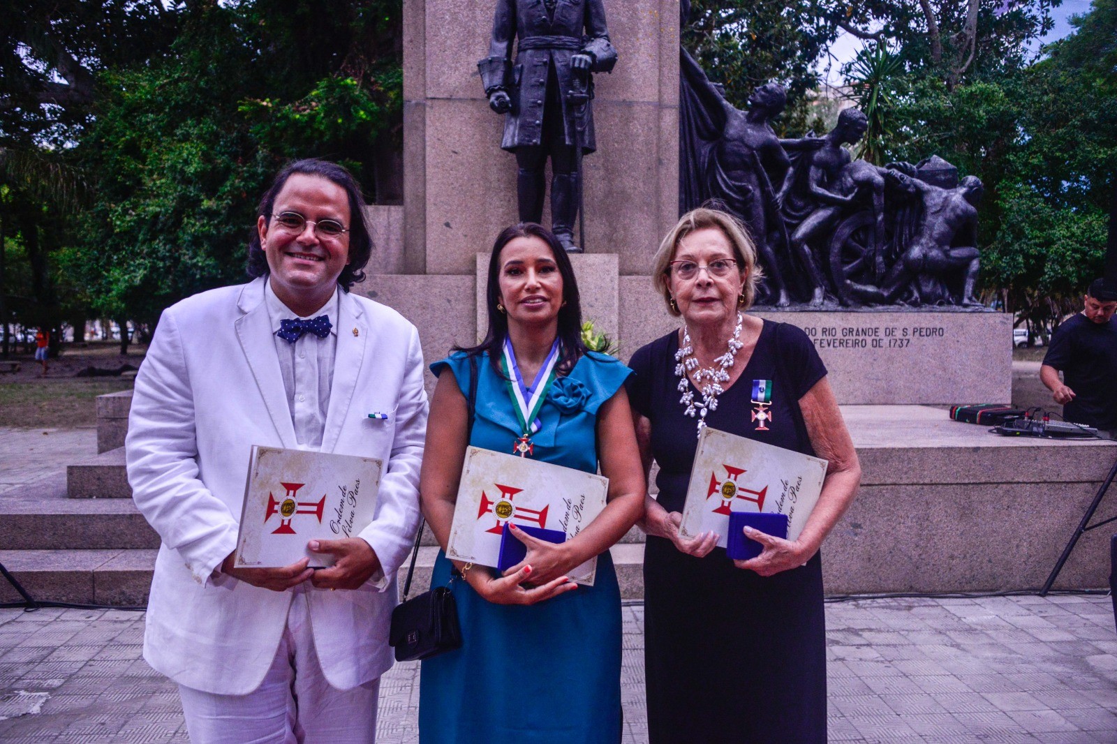 Integrantes da FURG são homenageados com a Ordem de Silva Paes nos 289 anos de Rio Grande