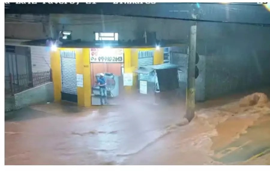 Chuvas intensas causam 14 mortes e deixam centenas de famílias fora de casa em Juiz de Fora