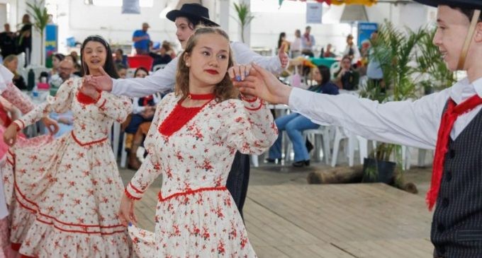 Laranjal encerra temporada de verão com Festival Verão Gaúcho e atrações culturais