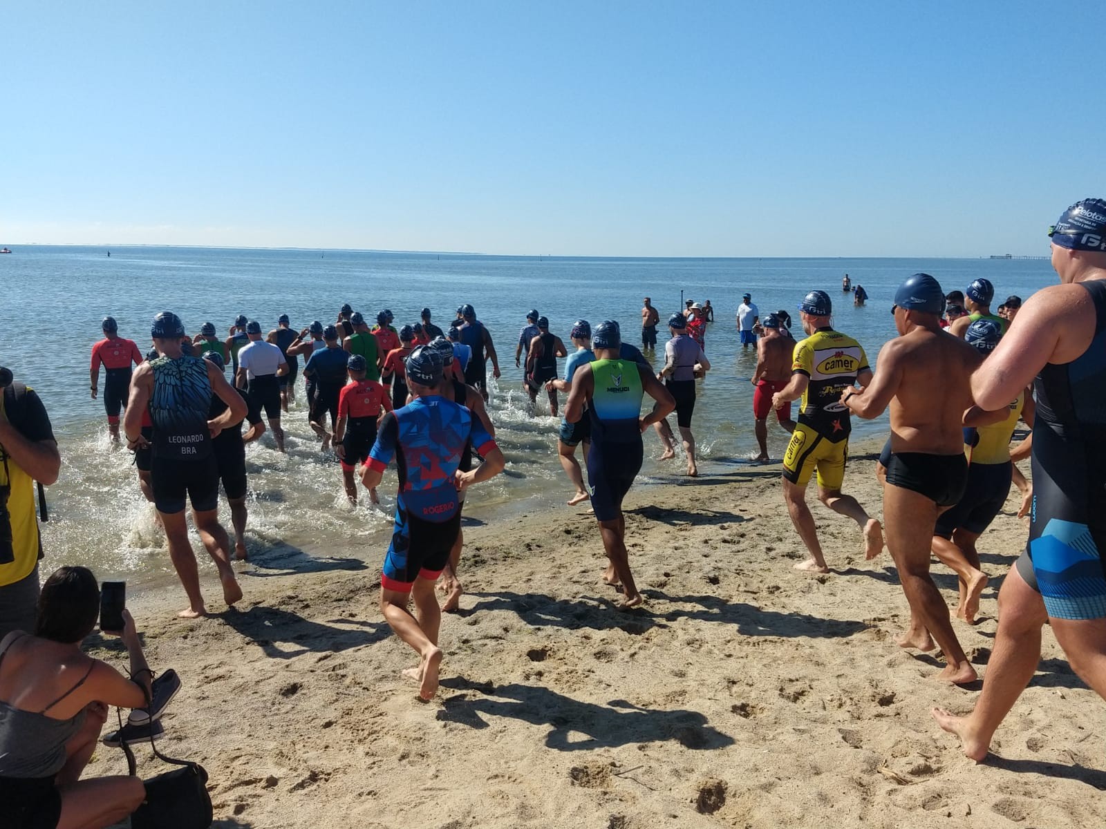 Triathlon Praia do Laranjal acontece neste domingo (8)