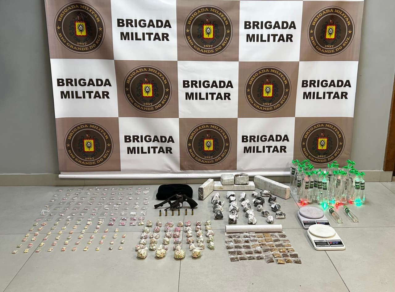 Homem é preso com arma e grande quantidade de drogas em Rio Grande