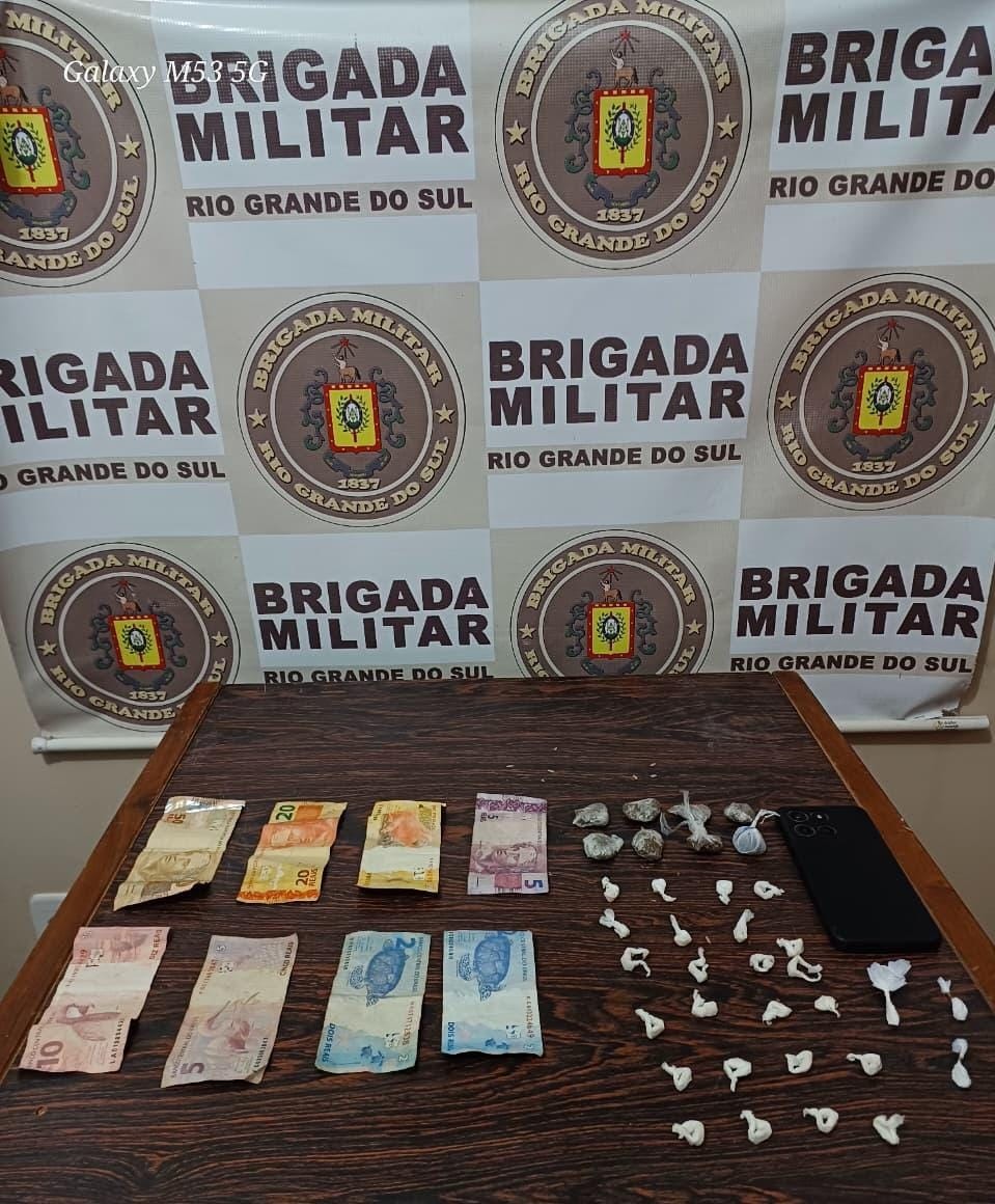 Brigada Militar prende dois homens por tráfico de drogas em São José do Norte