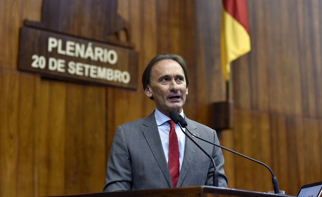 Secretário Juvir Costella concede entrevista ao Grupo Oceano nesta terça-feira