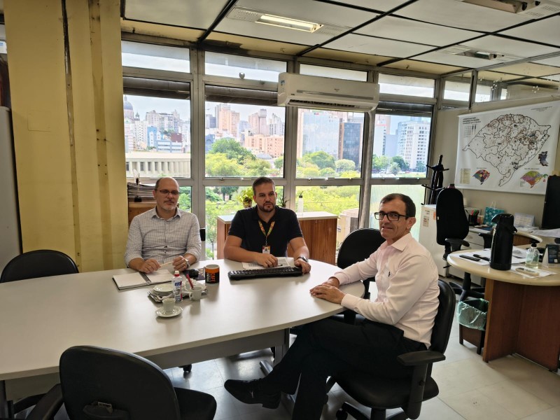 São José do Norte articula melhorias na saúde em agenda na capital