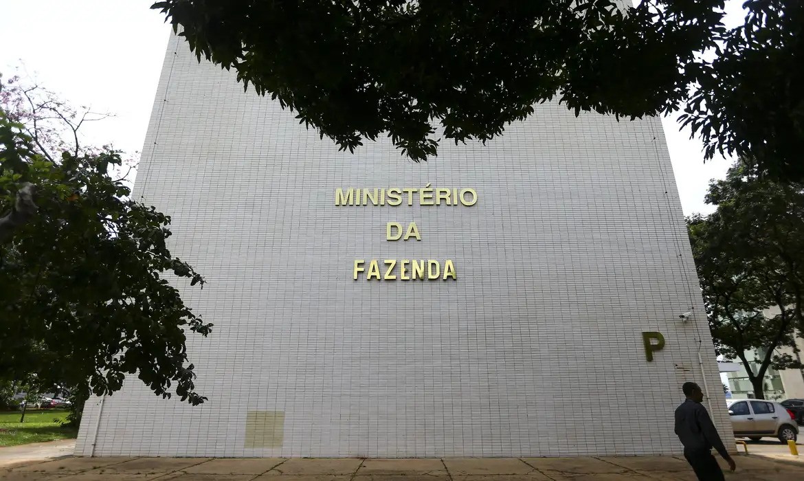 Governo publica conjunto de medidas alternativas ao IOF. Veja mudanças