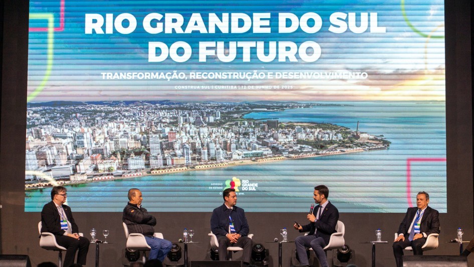 Eduardo Leite destaca potencial do Estado durante Construa Sul 2025