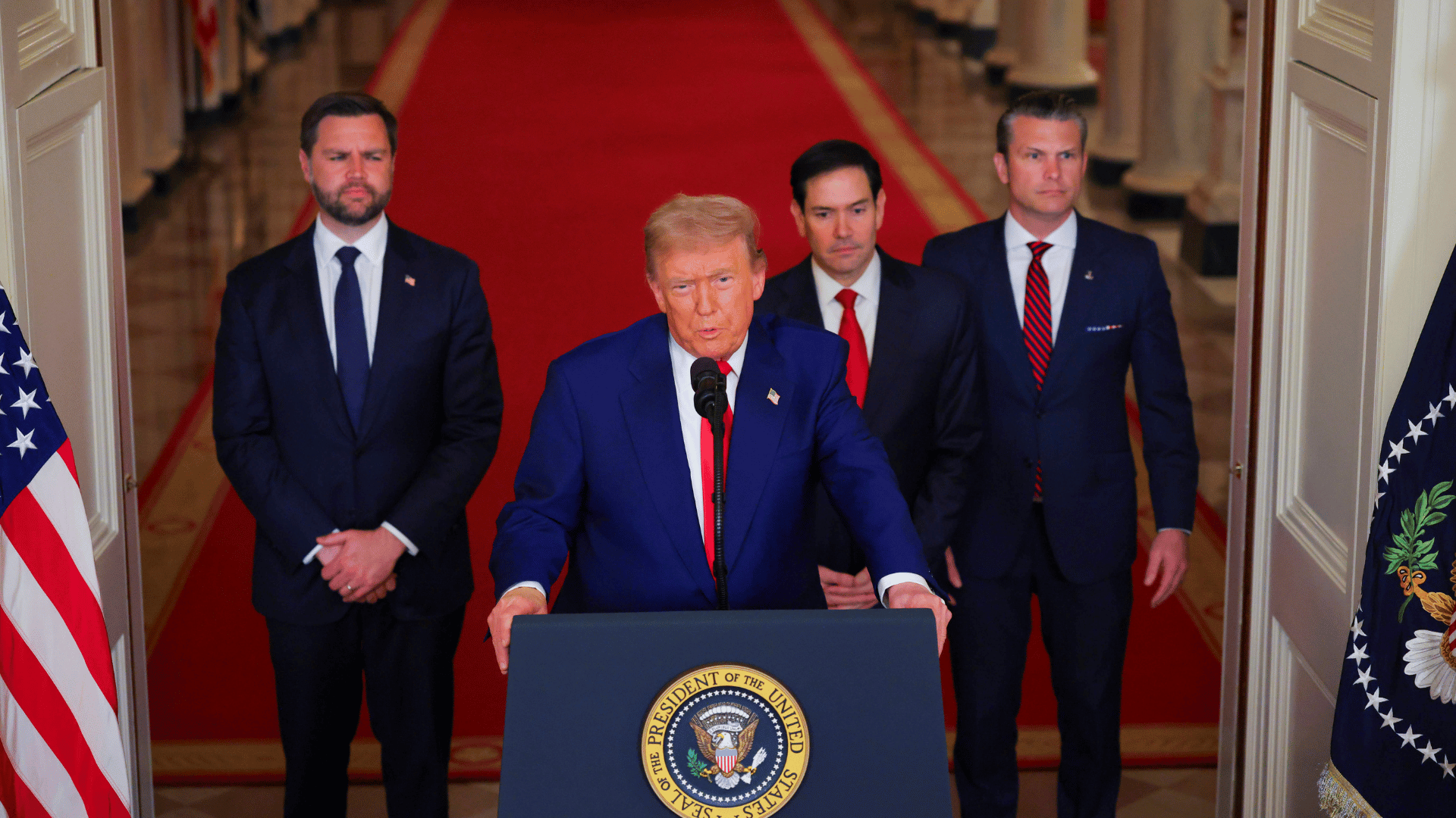 Trump diz que ataques norte-americanos à instalações nucleares do Irã quebraram as pernas do regime de Teerã