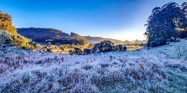 Massa de ar polar provoca onda de frio intensa e prolongada no Sul do Brasil