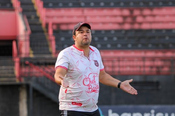 Bruno Coelho é anunciado como novo técnico do São Paulo de Rio Grande