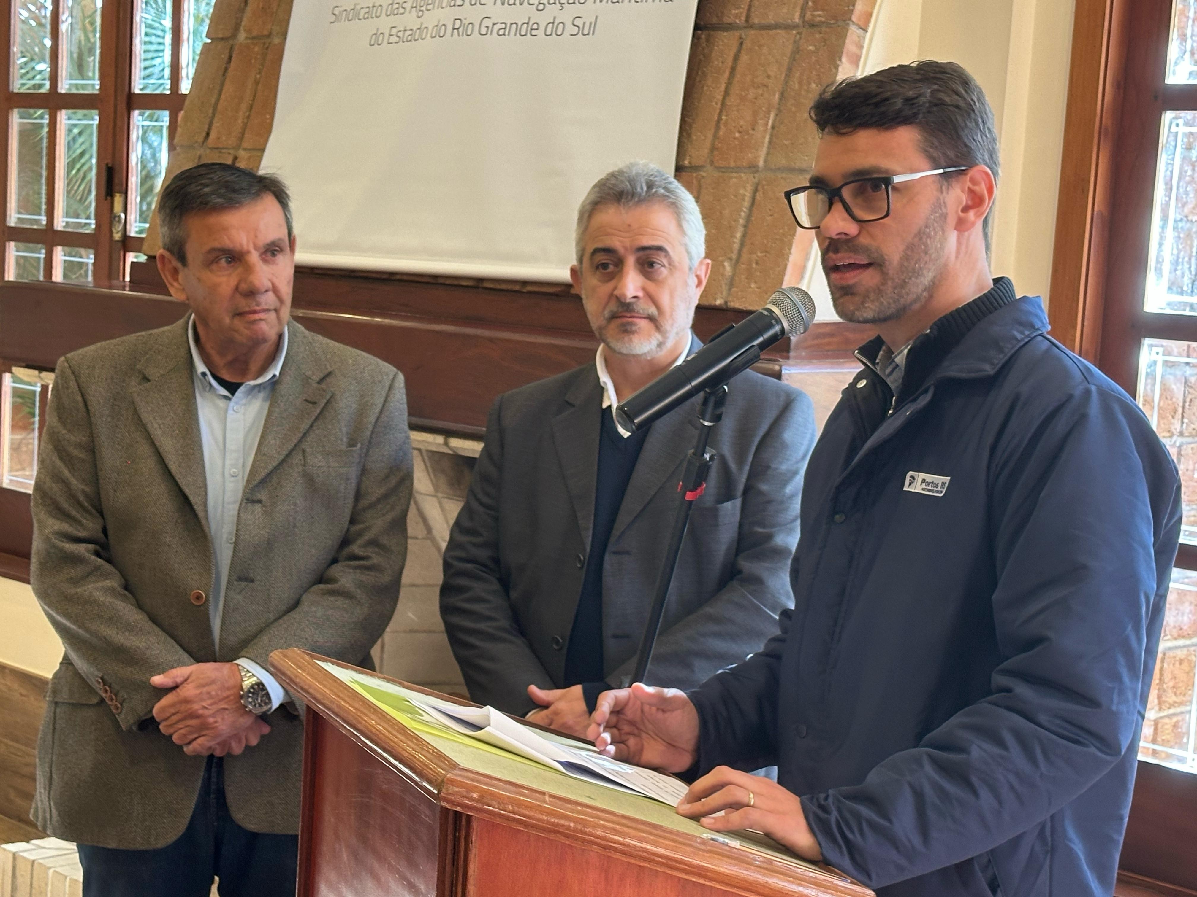 Parceria entre Portos RS, SINDANAVE e SINDOP marca o Dia do Agente Marítimo com foco em melhorias no Cais Público