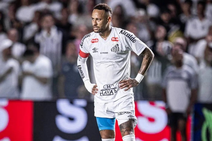 Neymar renova contrato com o Santos até o fim de 2025