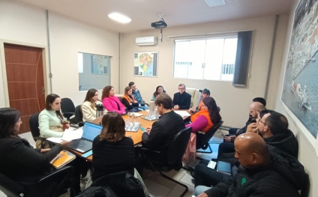 Executivo e Defesa Civil de São José do Norte alinham ações preventivas diante da possibilidade de elevação da Lagoa dos Patos
