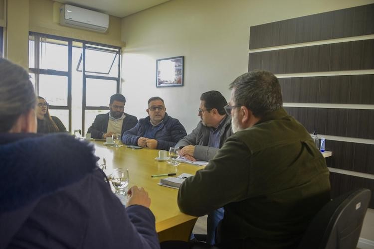 FURG e Corsan debatem parcerias para pesquisa, sustentabilidade e qualificação profissional