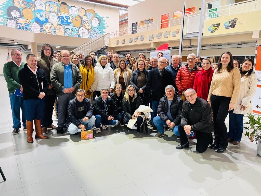 Prefeitura do Rio Grande participa de assembleia do Corede Sul para a Consulta Popular 2025