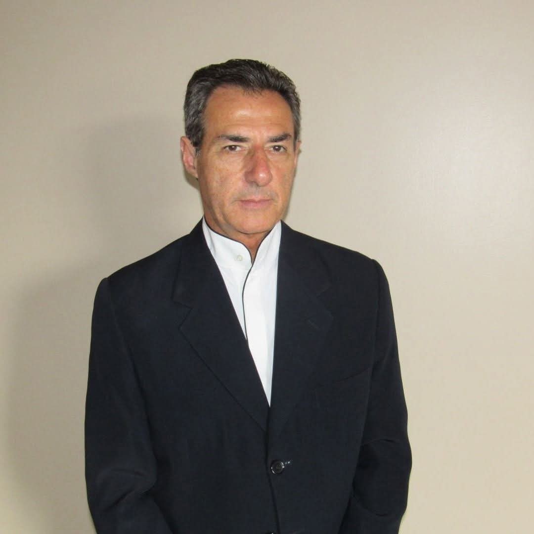 Regis Cavallari apresenta concerto gratuito na Igreja do Carmo nesta sexta-feira (18)