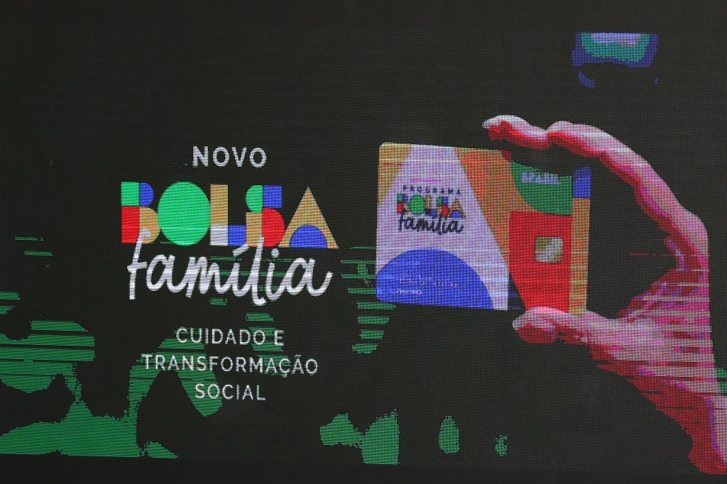 Caixa começa a pagar Bolsa Família de julho