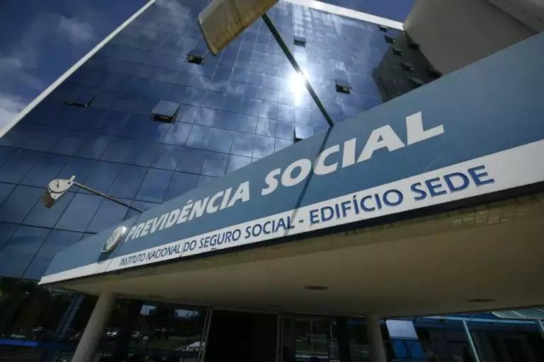 Fraude do INSS: governo inicia pagamentos de ressarcimento nesta quinta-feira  