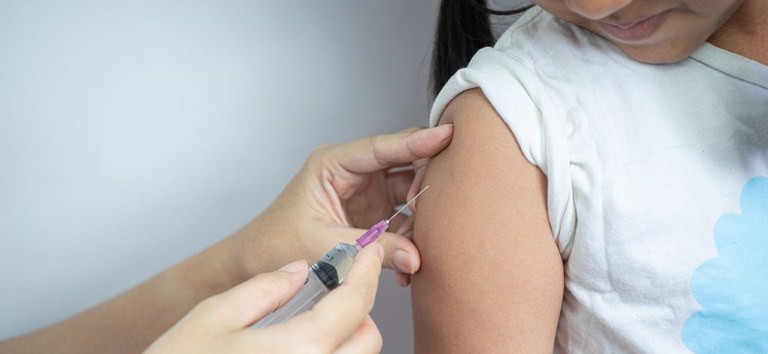 Estado amplia vacinação contra HPV para adolescentes de 15 a 19 anos até o fim do ano