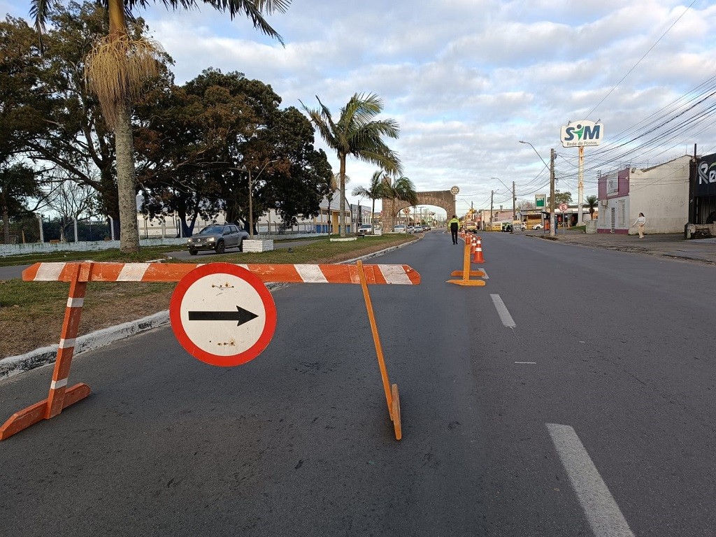Mudanças no trânsito das avenidas Santos Dumont e Primeiro de Maio entram em vigor hoje (24)