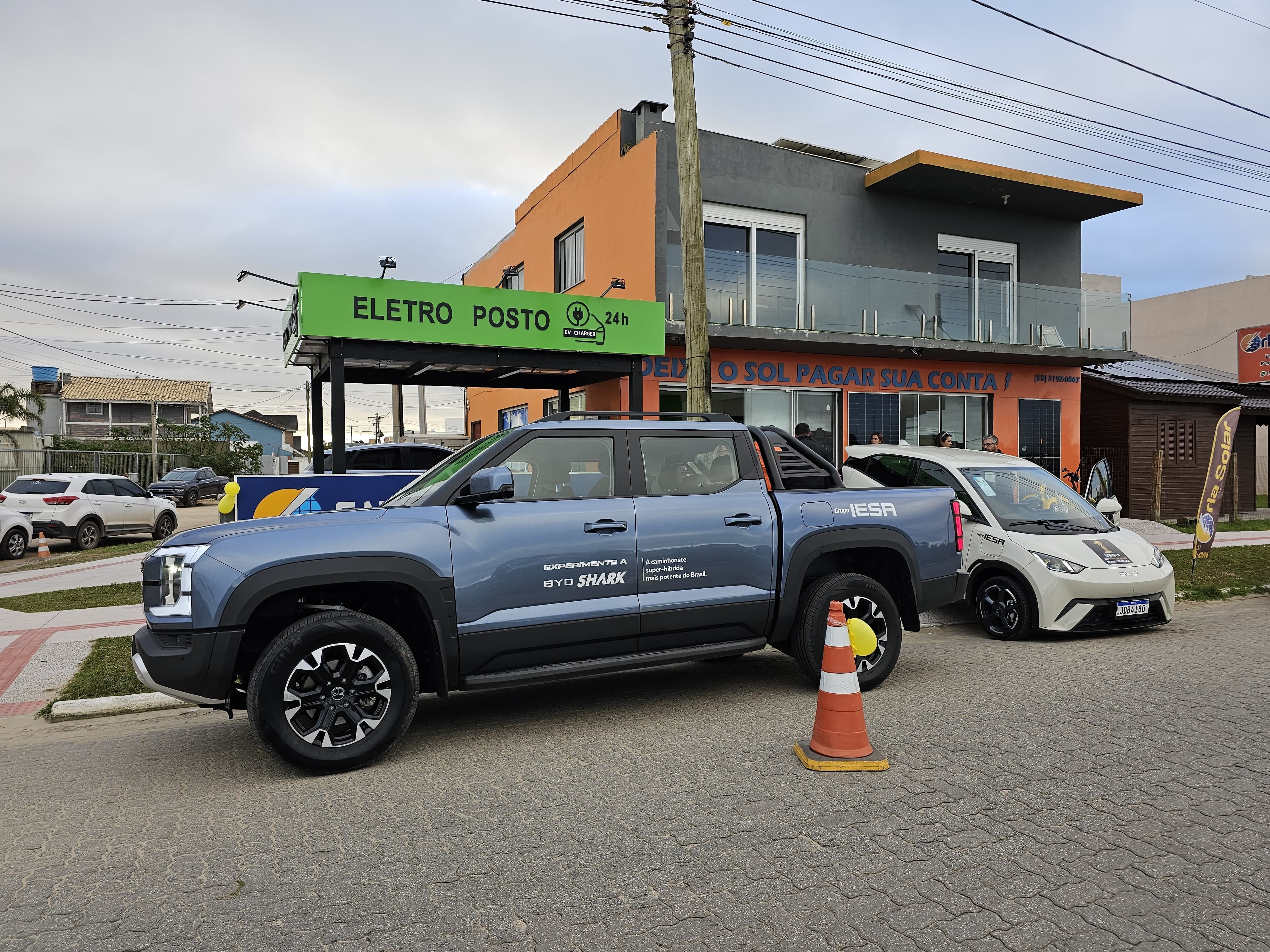 Cassino ganha primeiro eletroposto de recarga rápida para veículos elétricos