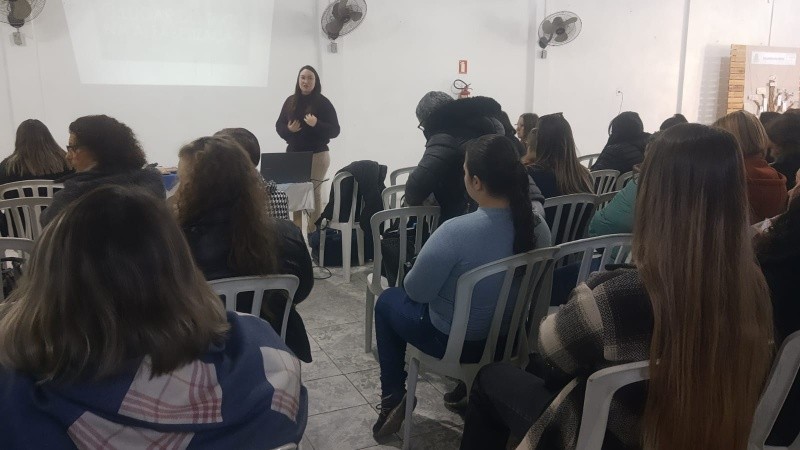 Professoras de escolas rurais participam do 3º Encontro do Programa Pampa Alfabetizado