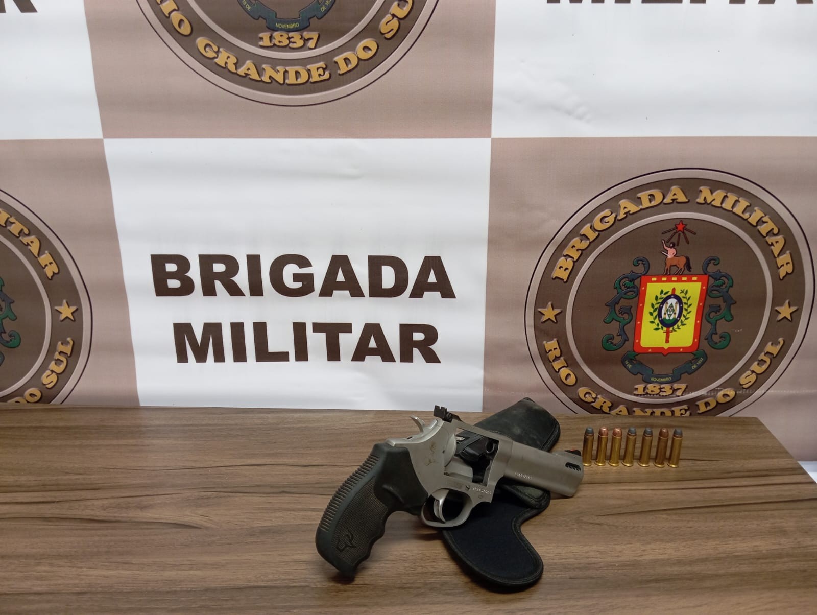 Ações do 6º BPM resultam na prisão de quatro pessoas, em Rio Grande