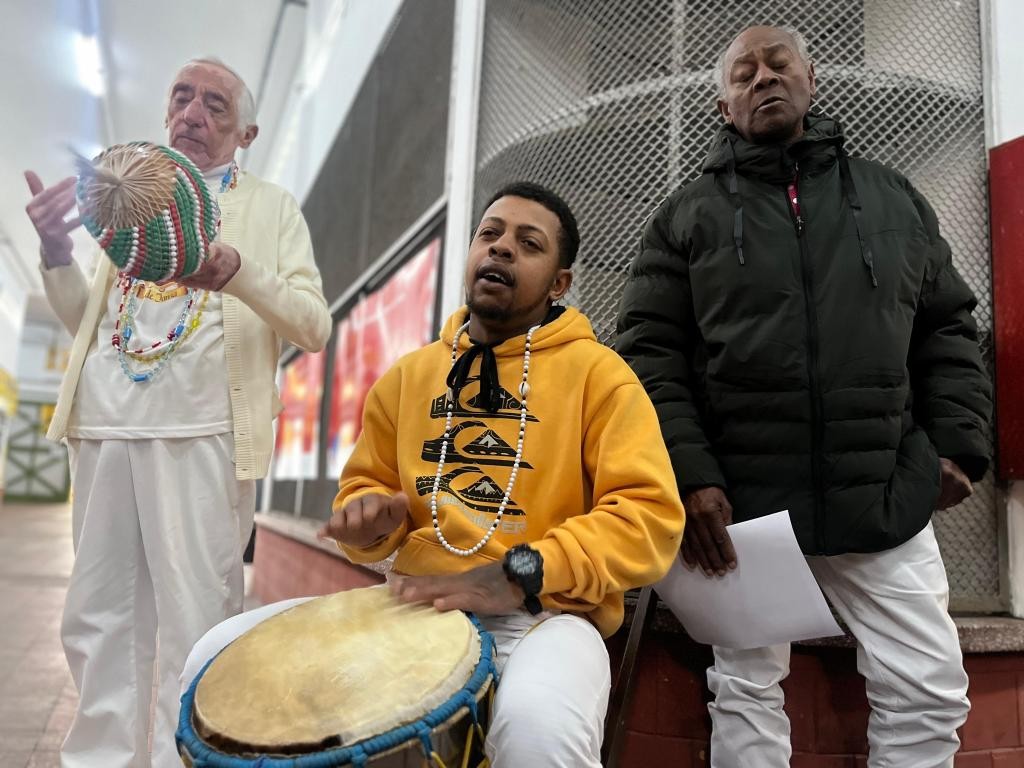 Semana do Patrimônio: roda de conversa destaca o tambor como símbolo sagrado no Mercado Público do Rio Grande