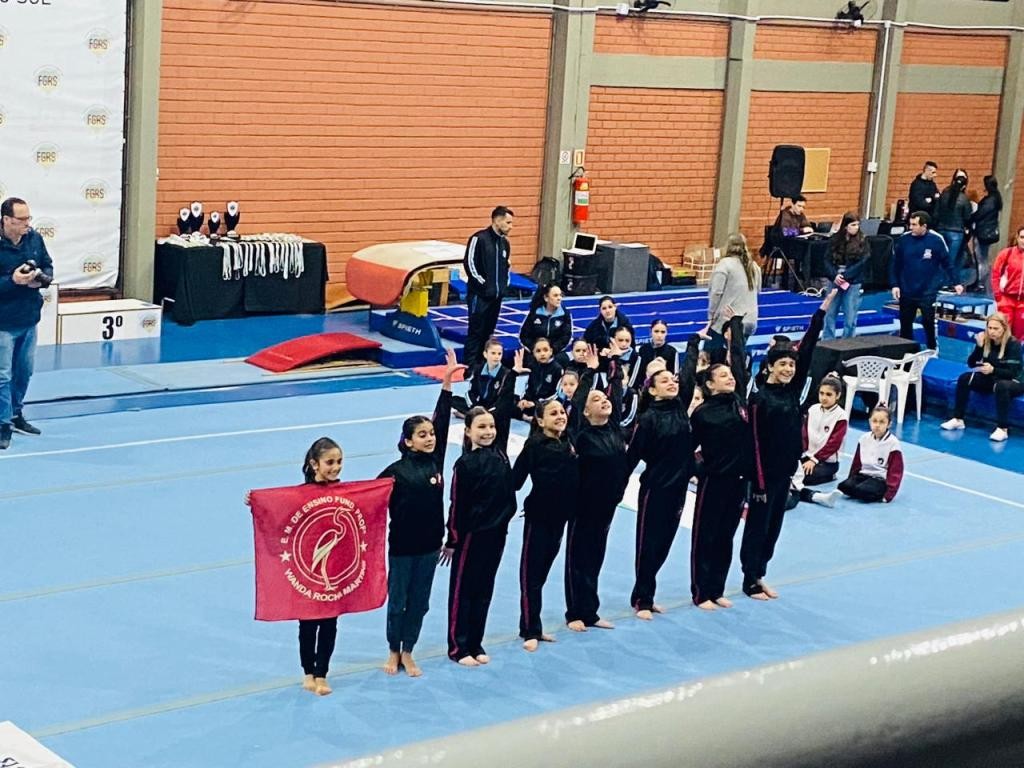 Atletas rio-grandinos conquistam pódios e se destacam na ginástica e na natação