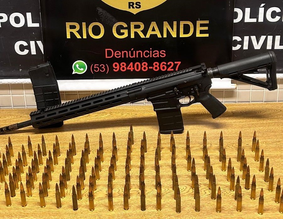 Em ação conjunta, Draco de Rio Grande e PRF prendem mulher por porte ilegal de arma de fogo na BR 392