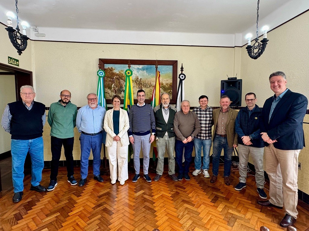 Câmara de Comércio da Cidade do Rio Grande realiza reunião de diretoria