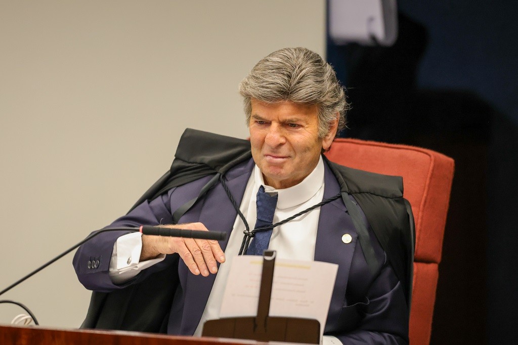Fux cita incompetência do STF para julgar ação contra Bolsonaro