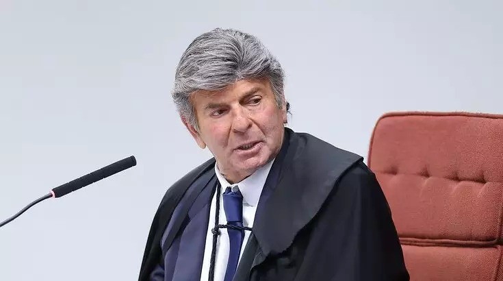 Luiz Fux vota pela absolvição de Bolsonaro em julgamento dos atos golpistas