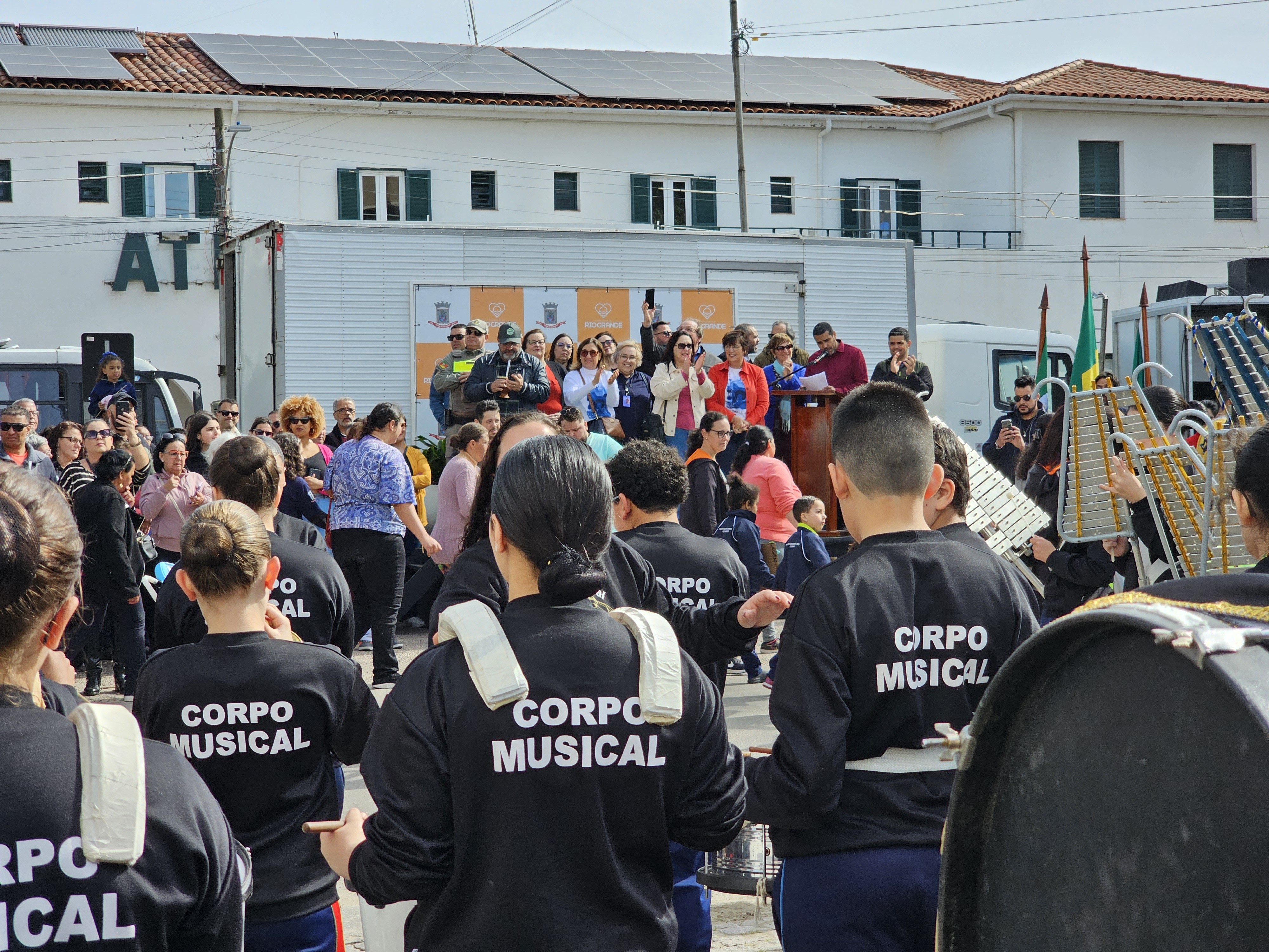 Desfile Escolar no Cassino encerra a programação da Semana da Pátria, em Rio Grande